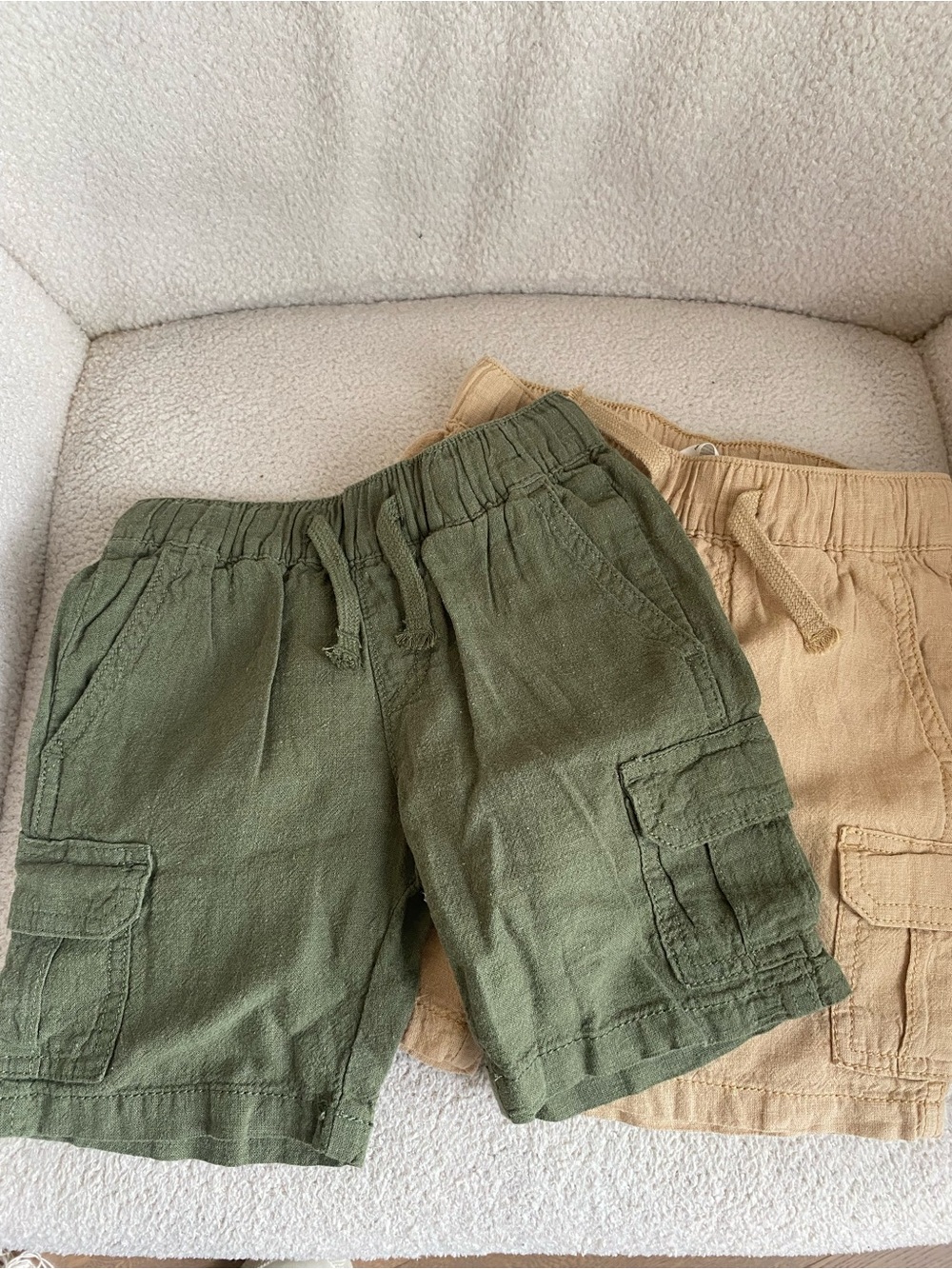 H&M Olive Green Cargo Shorts with Stretch Waist